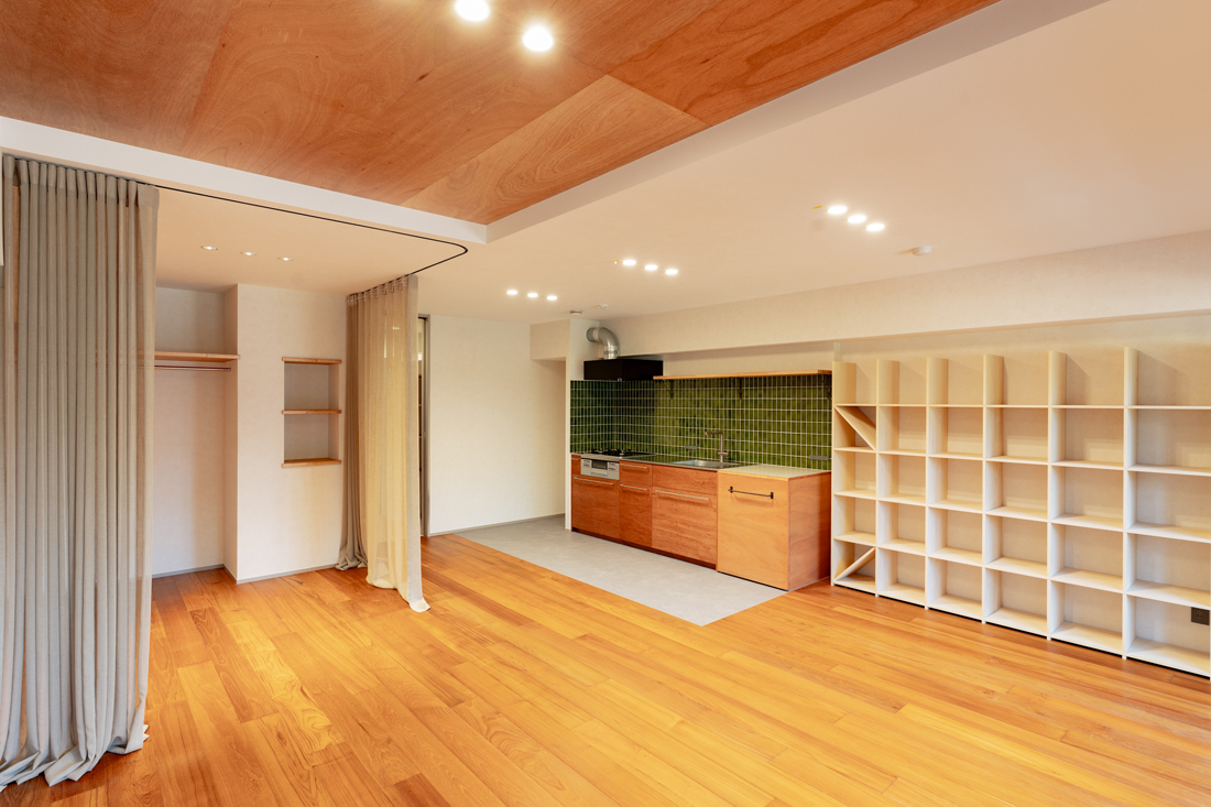 読書好きなお施主様のための、穏やかな光に包まれる“おこもり空間”/リノベーションのご相談はbe nakedへ